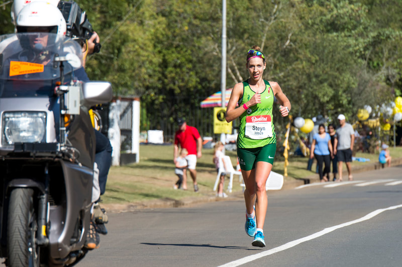 Image from the Comrades Marathon, the ultimate human race. Image: BOOGS Photography / Andrew Mc Fadden
