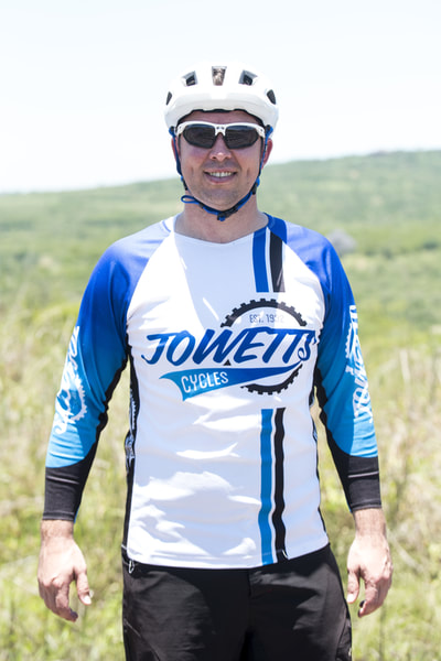 Team Jowetts Cycles: Ray Smith