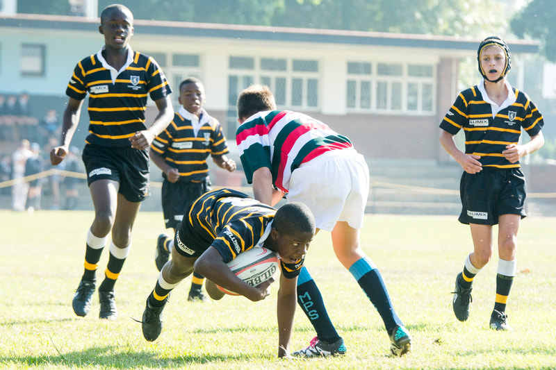 Image of school rugby and school TAG rugby. Image: BOOGS Photography / Andrew Mc Fadden